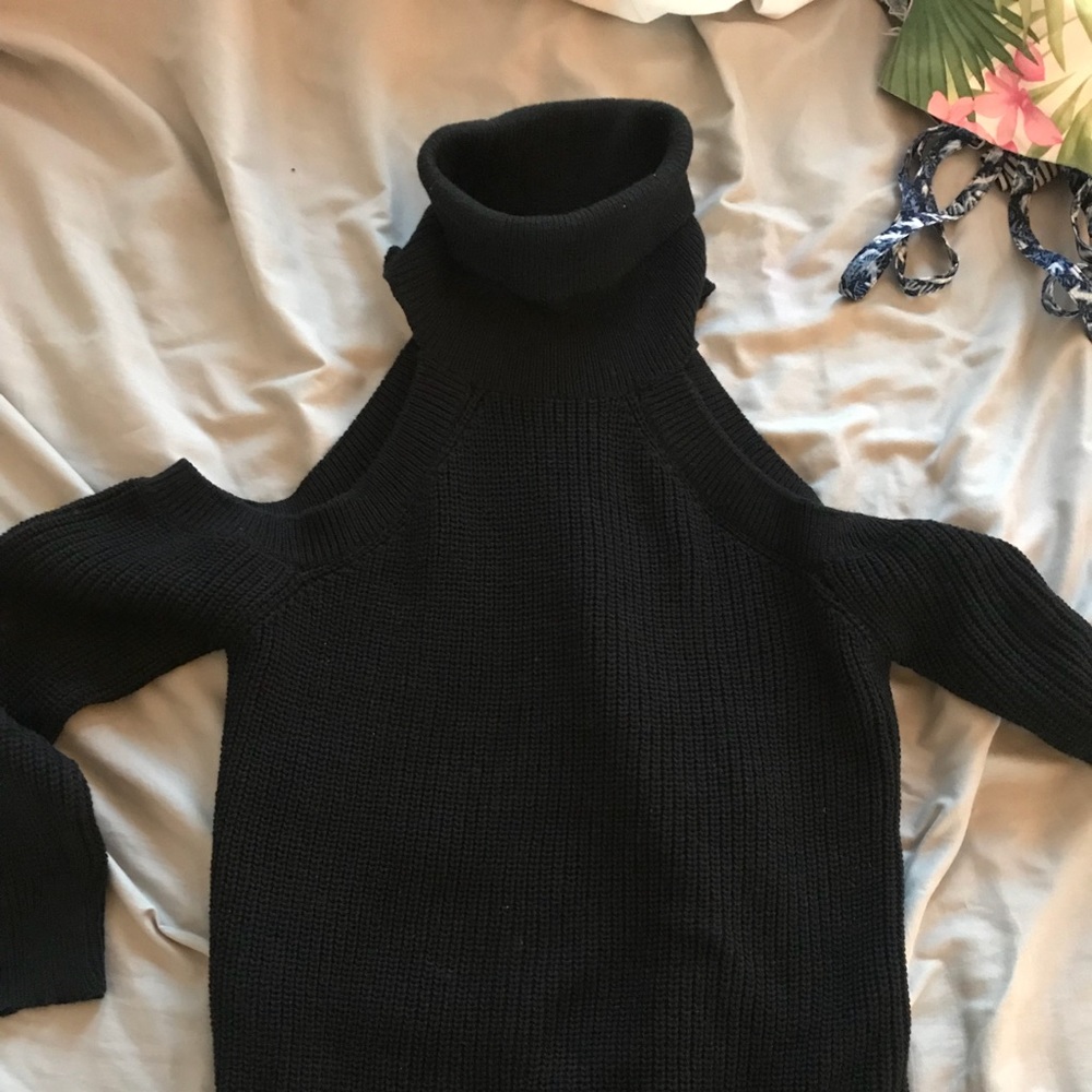 honey punch black knit sweater M